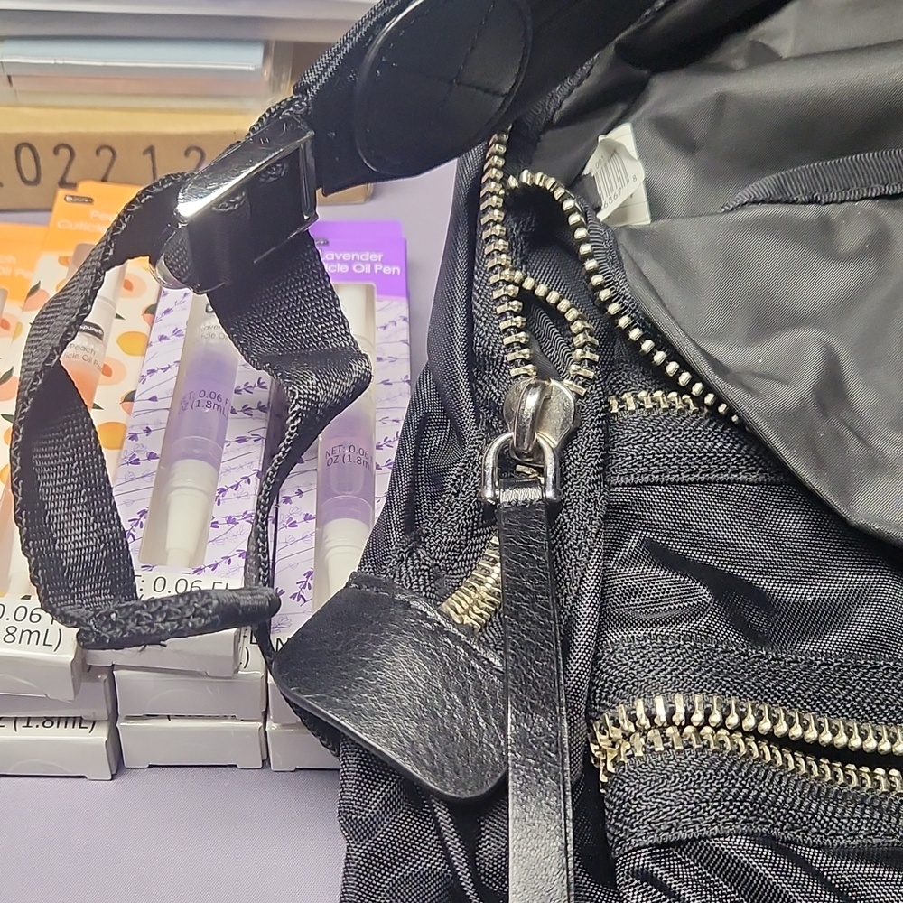 Backpack - Picture 5 of 15